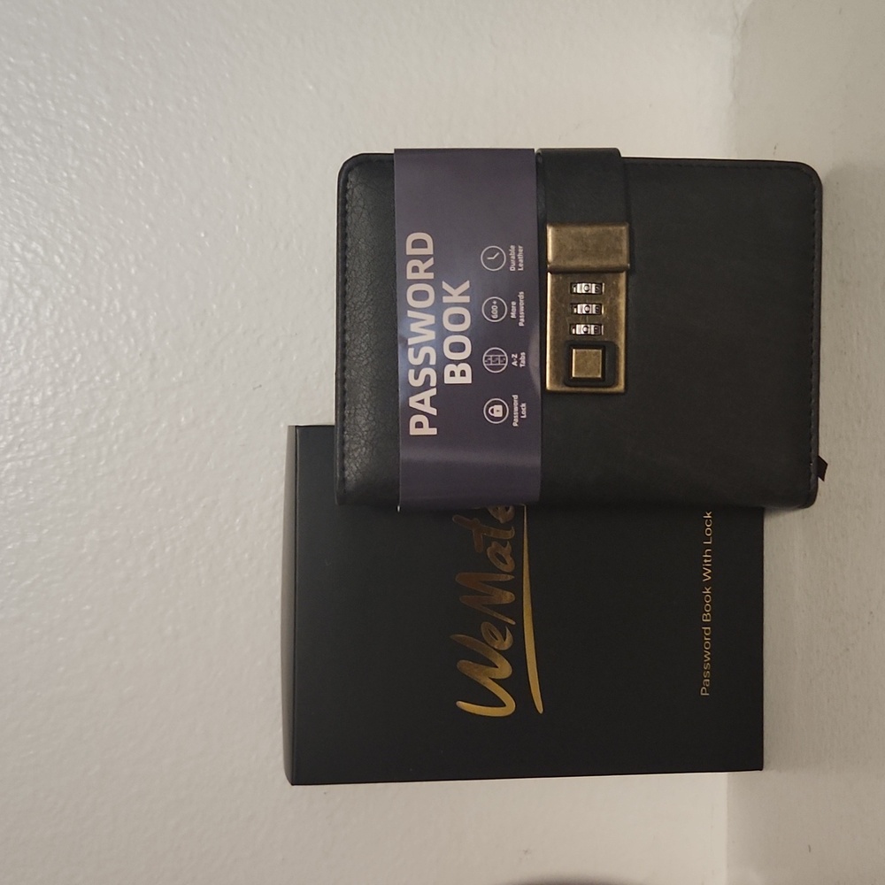 WeMate password book with lock